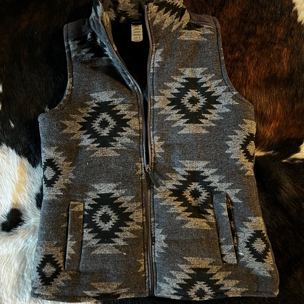 Cruel Womens Southwestern Print Quilted Vest size Medium.
